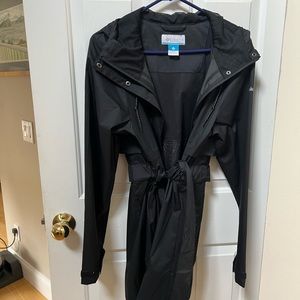 NWT Columbia large women’s thin black Rain Protector rain coat